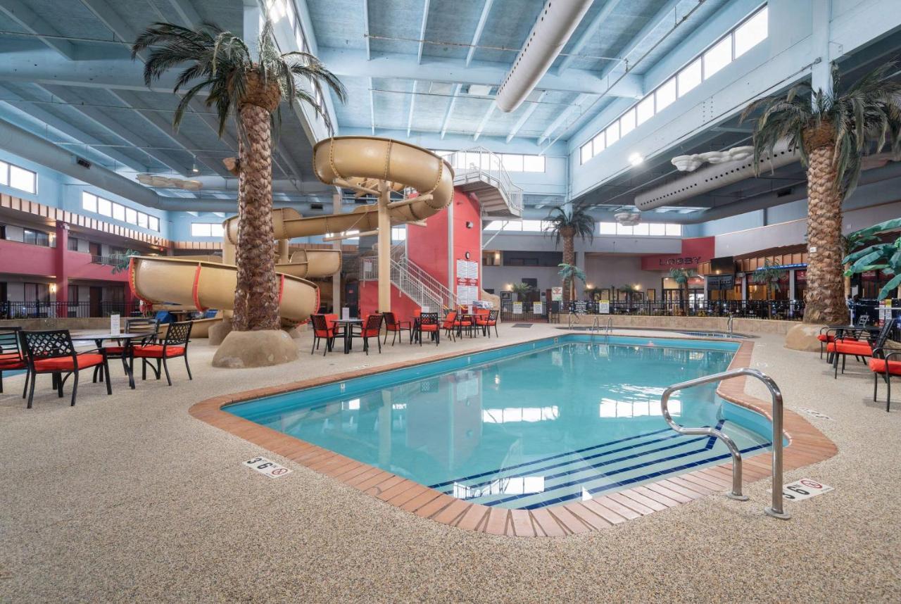 Ramada By Wyndham Sioux Falls Airport - Waterpark Resort & Event Center Εξωτερικό φωτογραφία