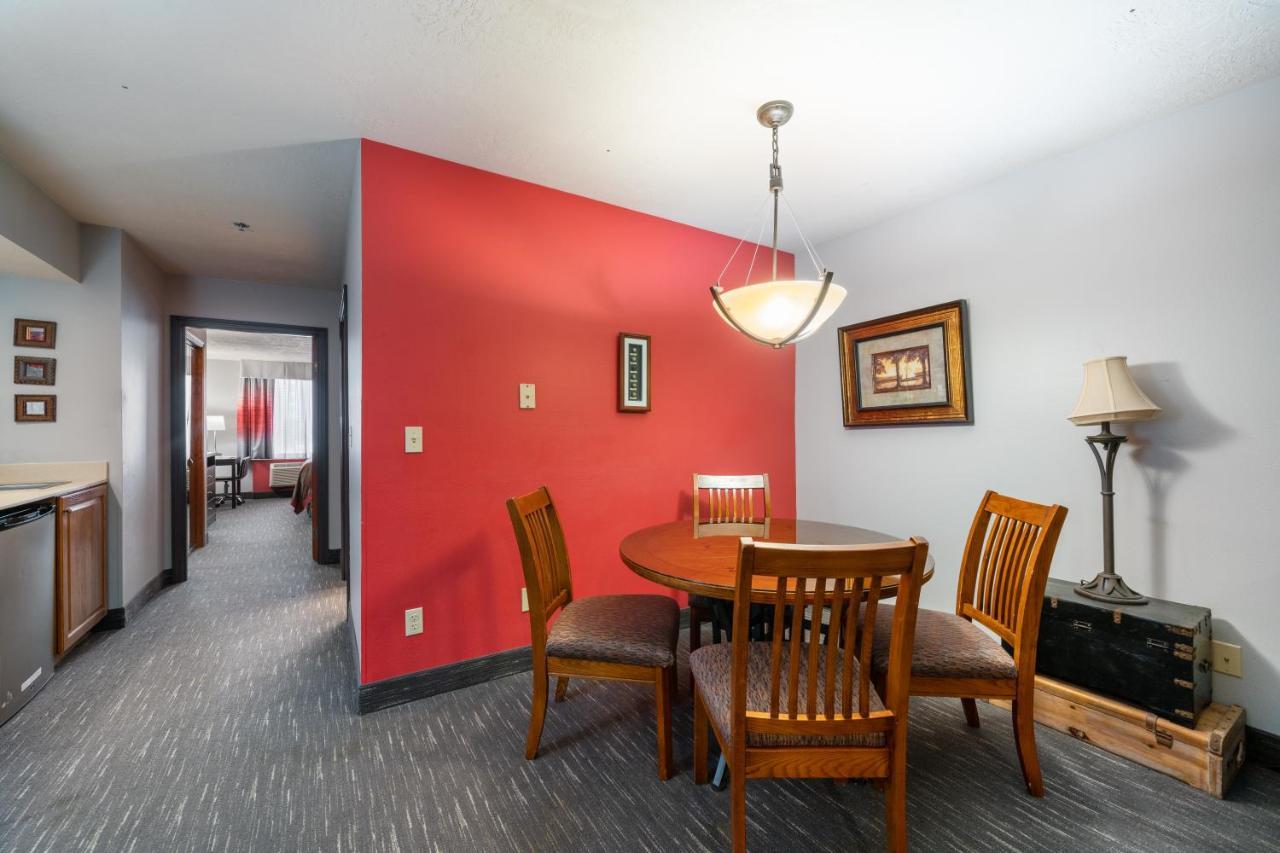 Ramada By Wyndham Sioux Falls Airport - Waterpark Resort & Event Center Εξωτερικό φωτογραφία