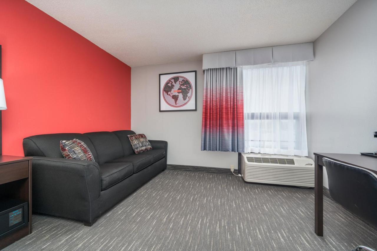 Ramada By Wyndham Sioux Falls Airport - Waterpark Resort & Event Center Εξωτερικό φωτογραφία