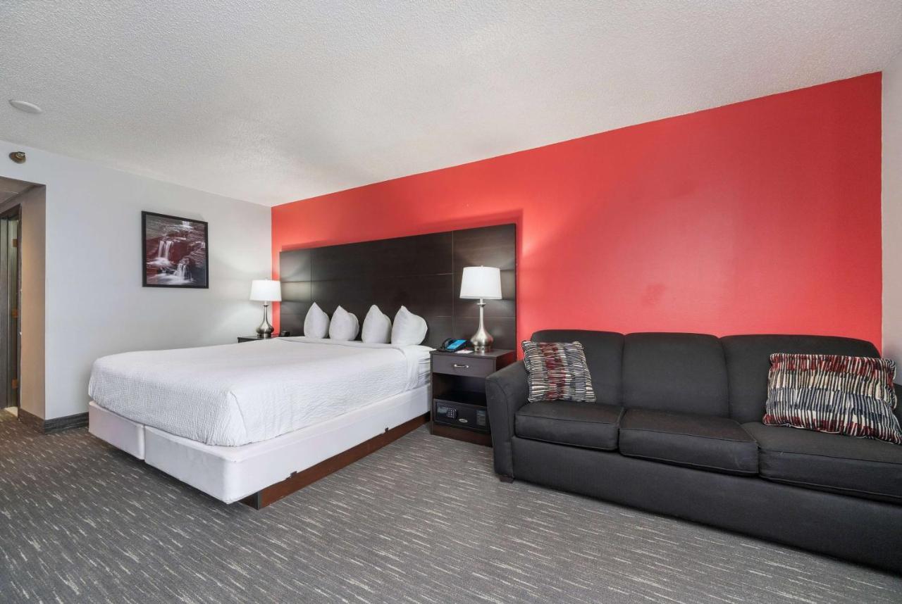 Ramada By Wyndham Sioux Falls Airport - Waterpark Resort & Event Center Εξωτερικό φωτογραφία