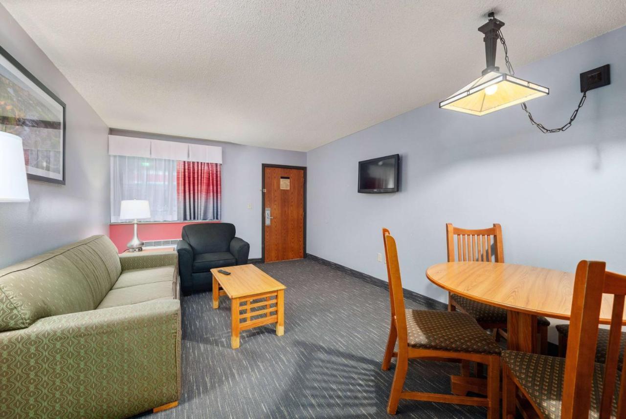 Ramada By Wyndham Sioux Falls Airport - Waterpark Resort & Event Center Εξωτερικό φωτογραφία