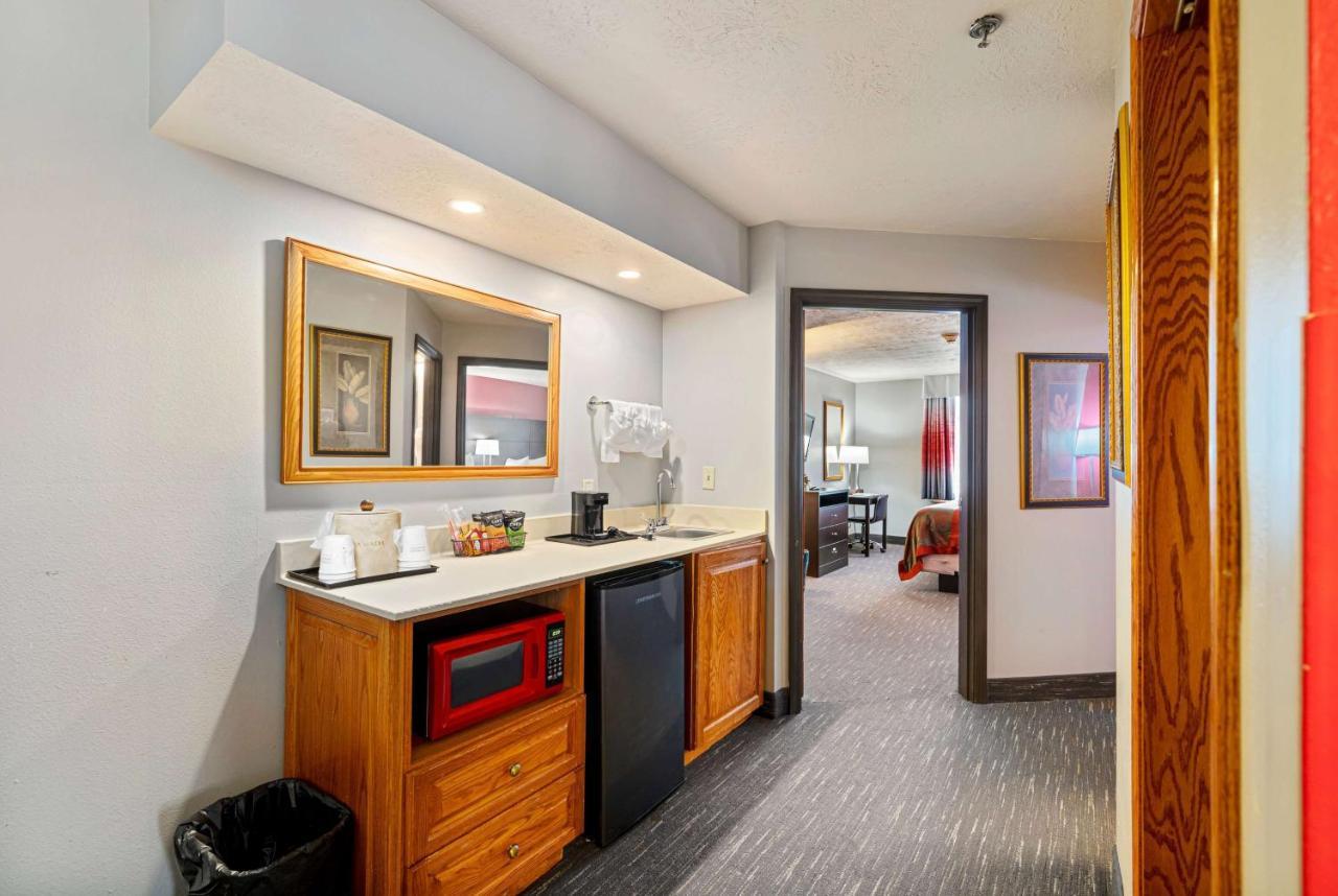 Ramada By Wyndham Sioux Falls Airport - Waterpark Resort & Event Center Εξωτερικό φωτογραφία
