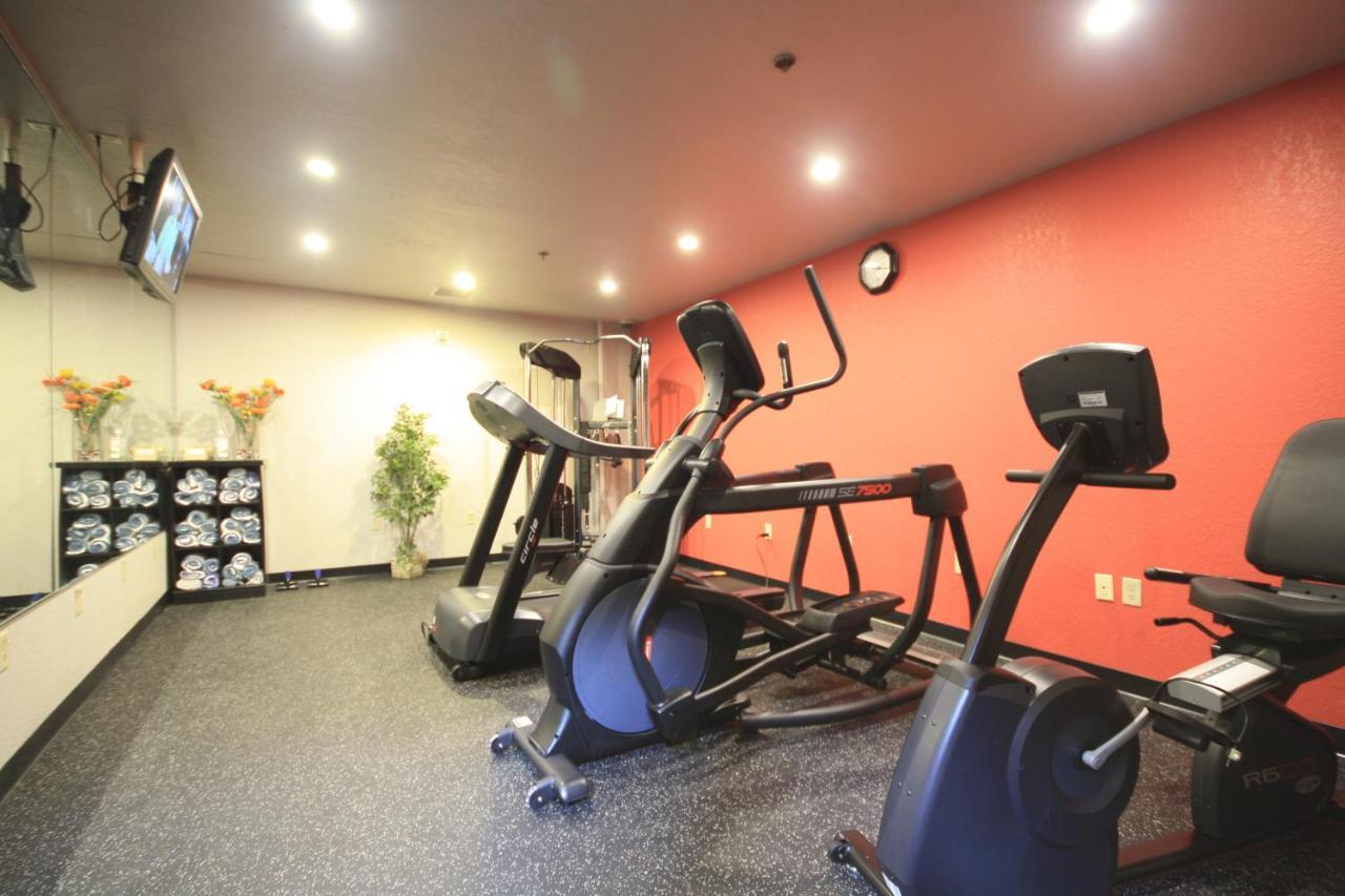 Ramada By Wyndham Sioux Falls Airport - Waterpark Resort & Event Center Εξωτερικό φωτογραφία