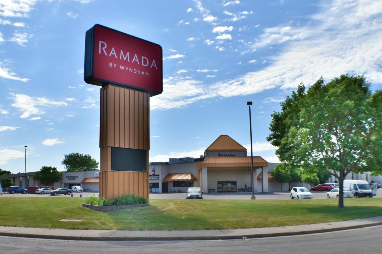 Ramada By Wyndham Sioux Falls Airport - Waterpark Resort & Event Center Εξωτερικό φωτογραφία